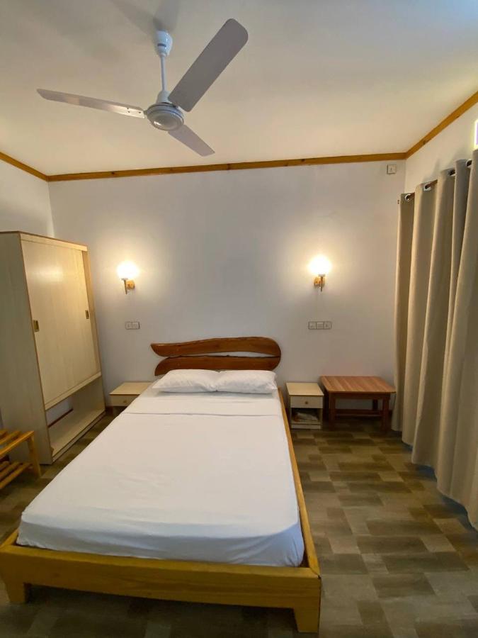 Moon Lodge Felidhoo Exterior photo